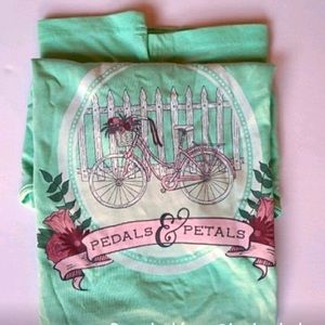 RIBBONS & ROWS Mint Green with Bicycle Print 100% Cotton T-SHIRT SMALL